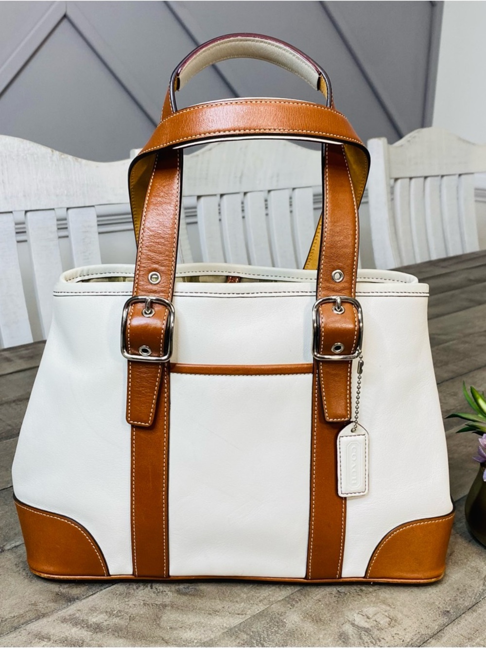 COACH Hamptons Leather Bicolor Tote Bag White Brown Authentic Vintage - Picture 3 of 13